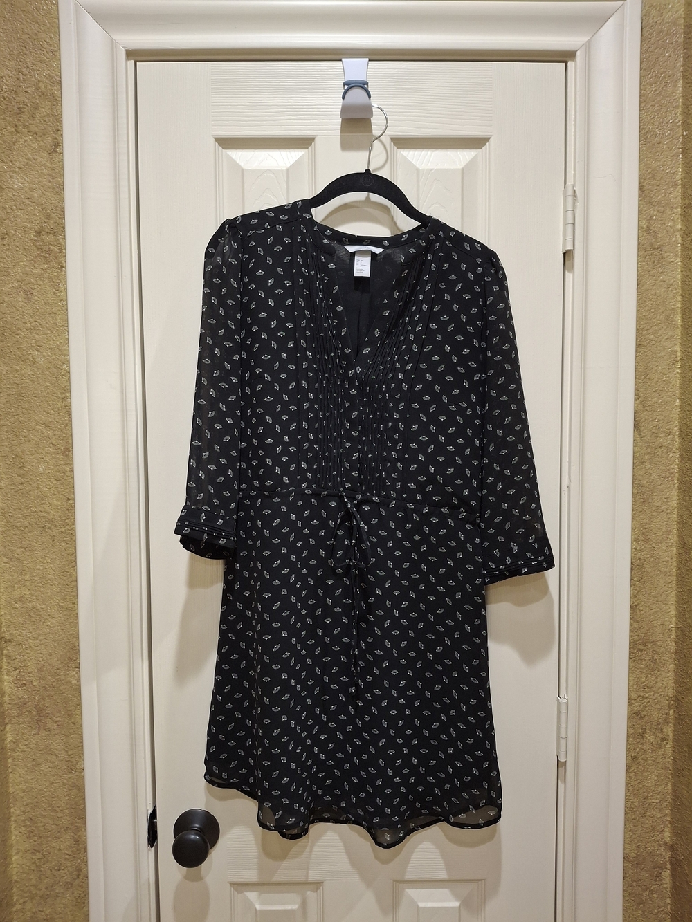 H&M Black Printed 3/4 Sleeve Tie-Waist Dress